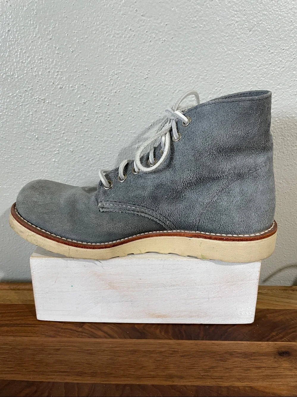 Red Wing Gray Suede Steel Toe Lace Up Chukka Boots M6.5D W8-8.5 Workwear Shoe